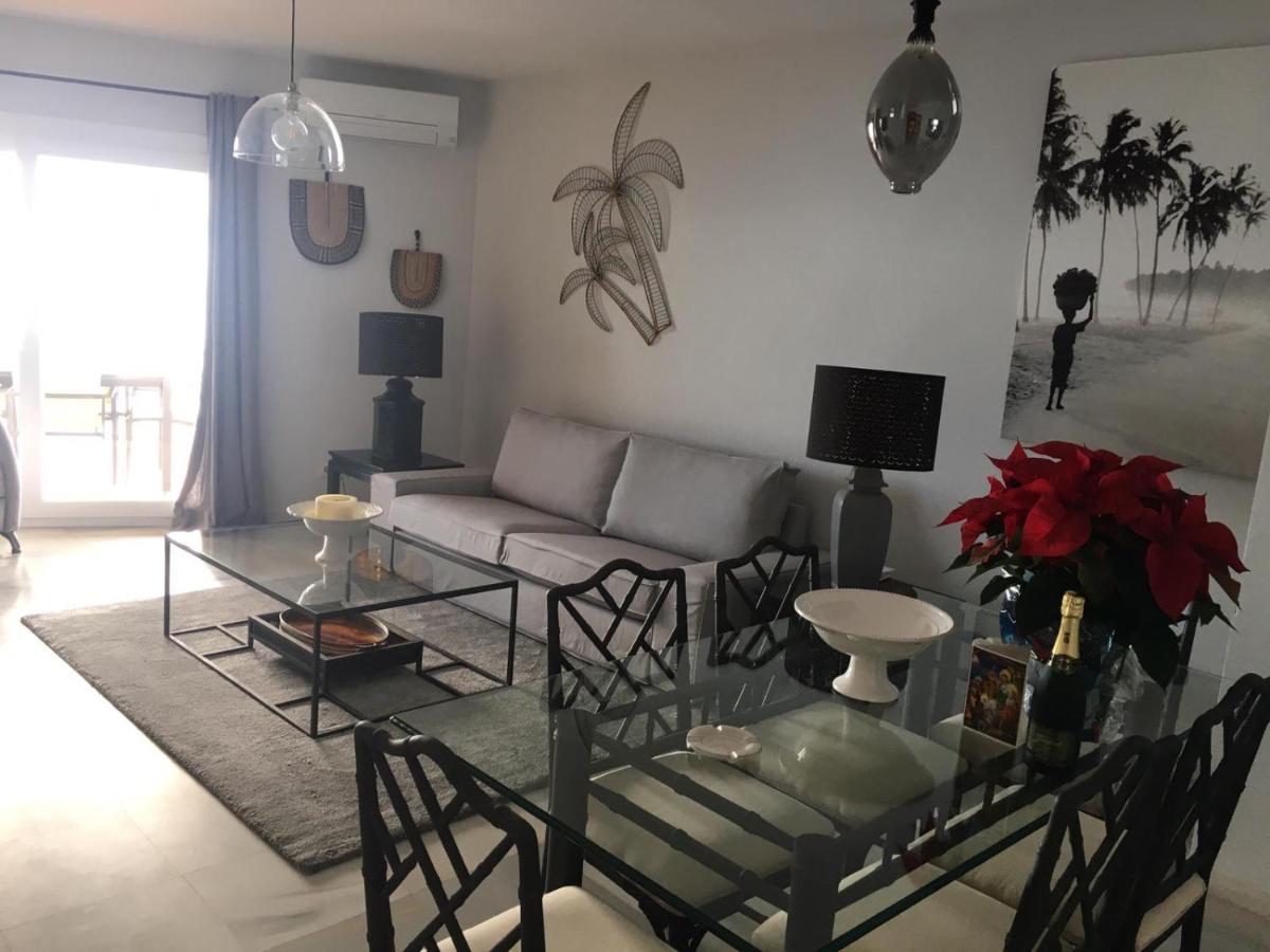 Apartamento En Primera Linea/Beachfront Apartment フエンヒロラ エクステリア 写真