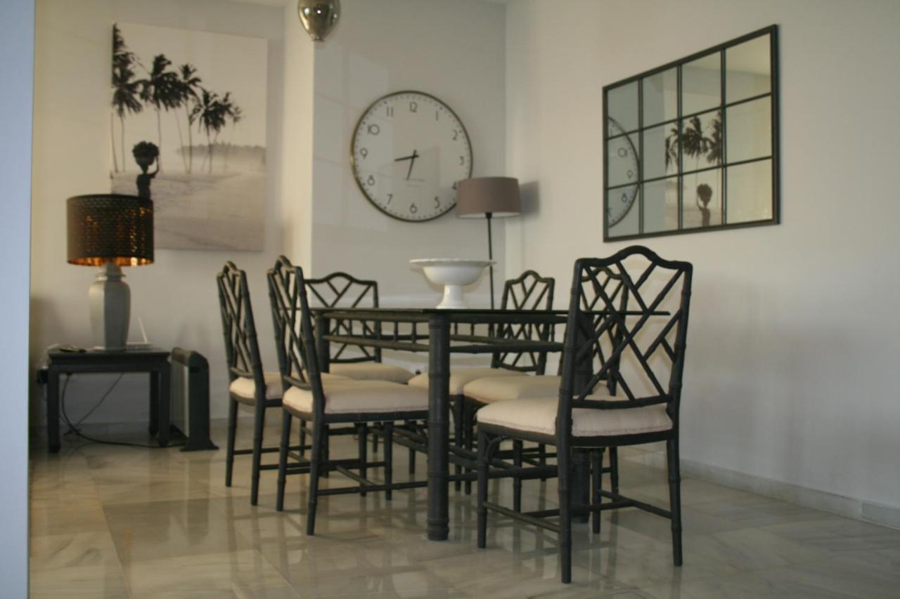 Apartamento En Primera Linea/Beachfront Apartment フエンヒロラ エクステリア 写真