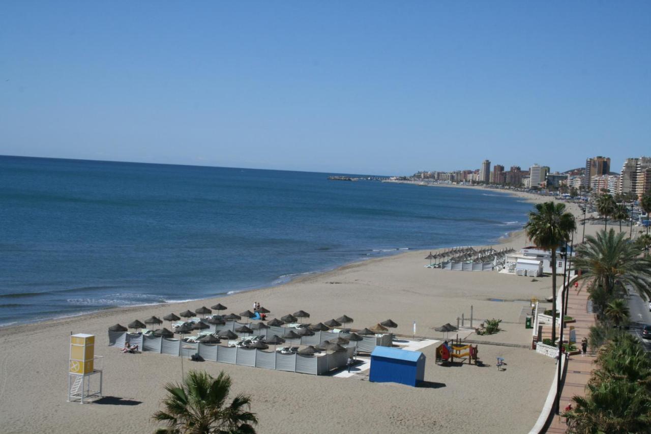Apartamento En Primera Linea/Beachfront Apartment フエンヒロラ エクステリア 写真