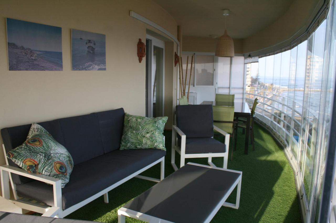 Apartamento En Primera Linea/Beachfront Apartment フエンヒロラ エクステリア 写真