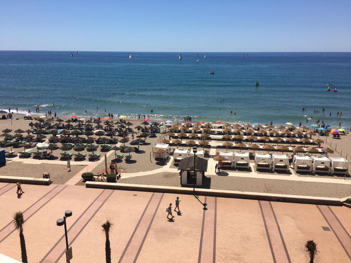 Apartamento En Primera Linea/Beachfront Apartment フエンヒロラ エクステリア 写真