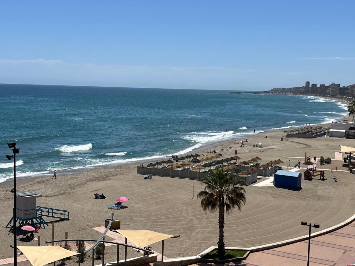 Apartamento En Primera Linea/Beachfront Apartment フエンヒロラ エクステリア 写真