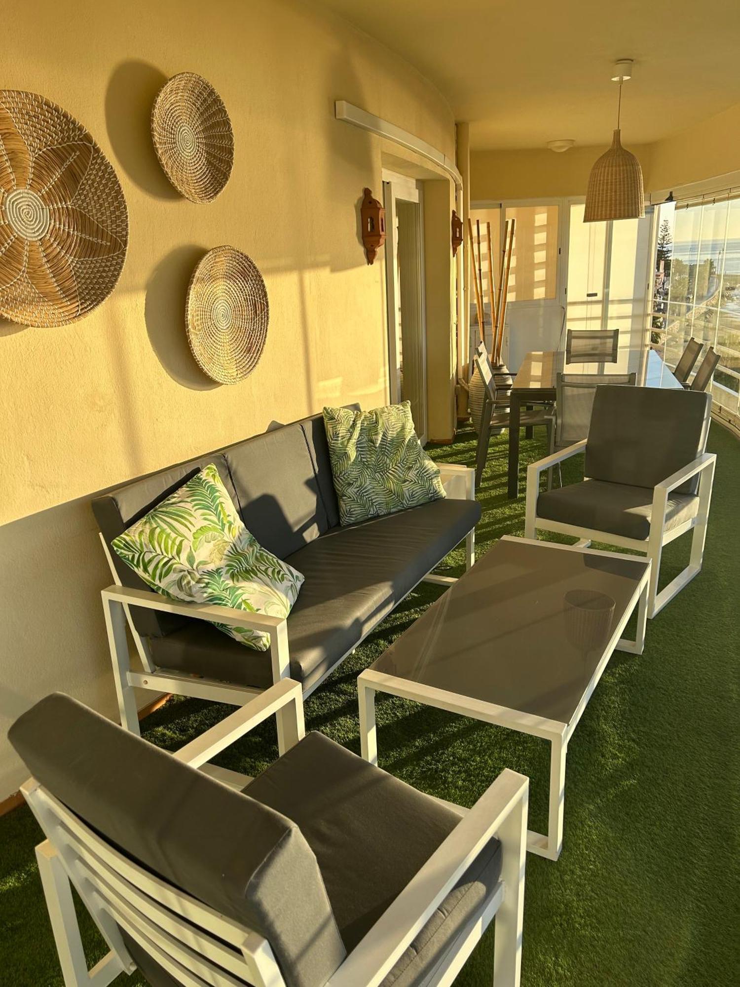 Apartamento En Primera Linea/Beachfront Apartment フエンヒロラ エクステリア 写真