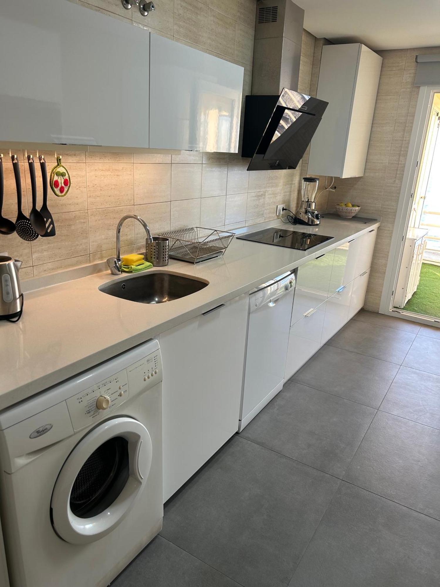 Apartamento En Primera Linea/Beachfront Apartment フエンヒロラ エクステリア 写真